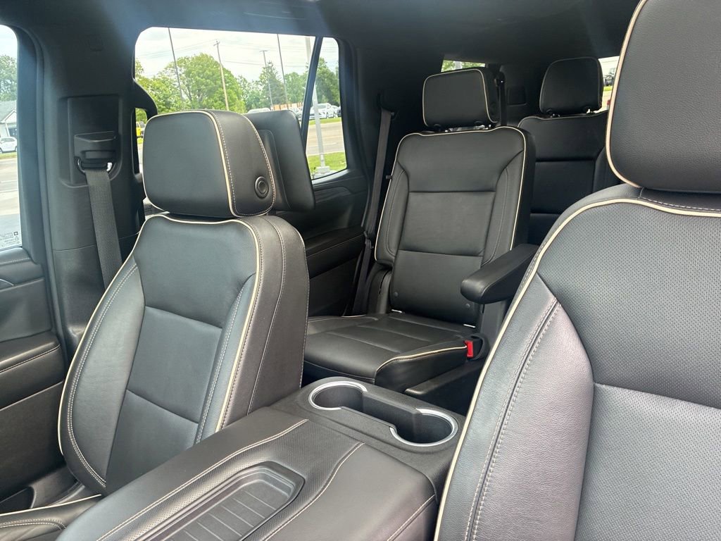 Used 2021 GMC Yukon SLT w/ SLT Luxury Plus Package AWD/4WD image 10