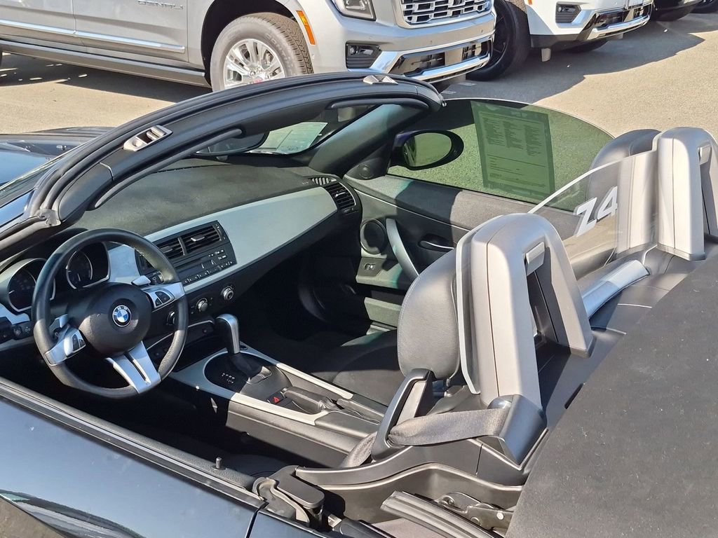 Used 2008 BMW Z4 3.0si RWD image 11