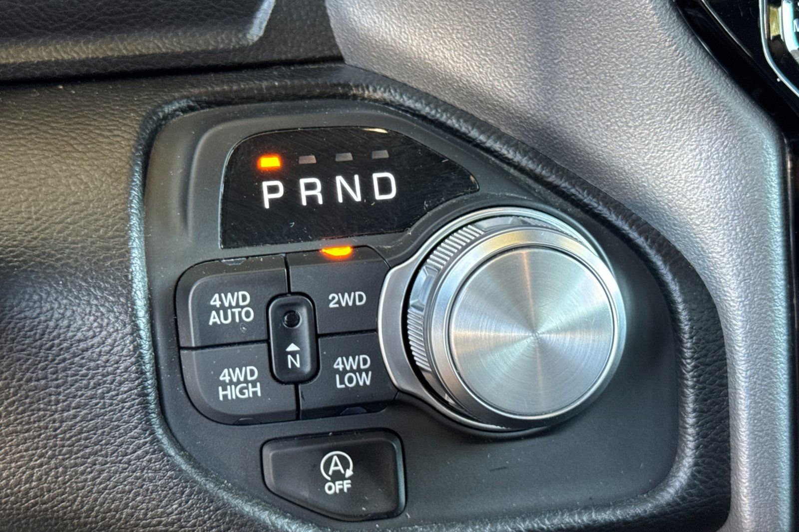 Used 2025 RAM 1500 Laramie AWD/4WD image 22