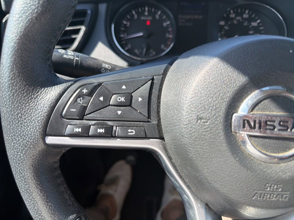 Used 2019 Nissan Rogue SV FWD image 15