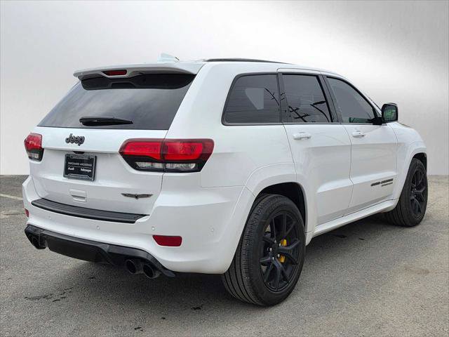 Used 2019 Jeep Grand Cherokee Trackhawk AWD/4WD image 3