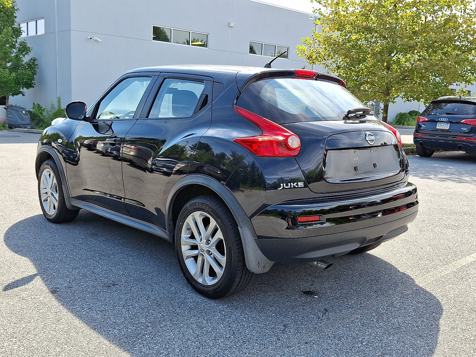 Used 2012 Nissan Juke S image 4