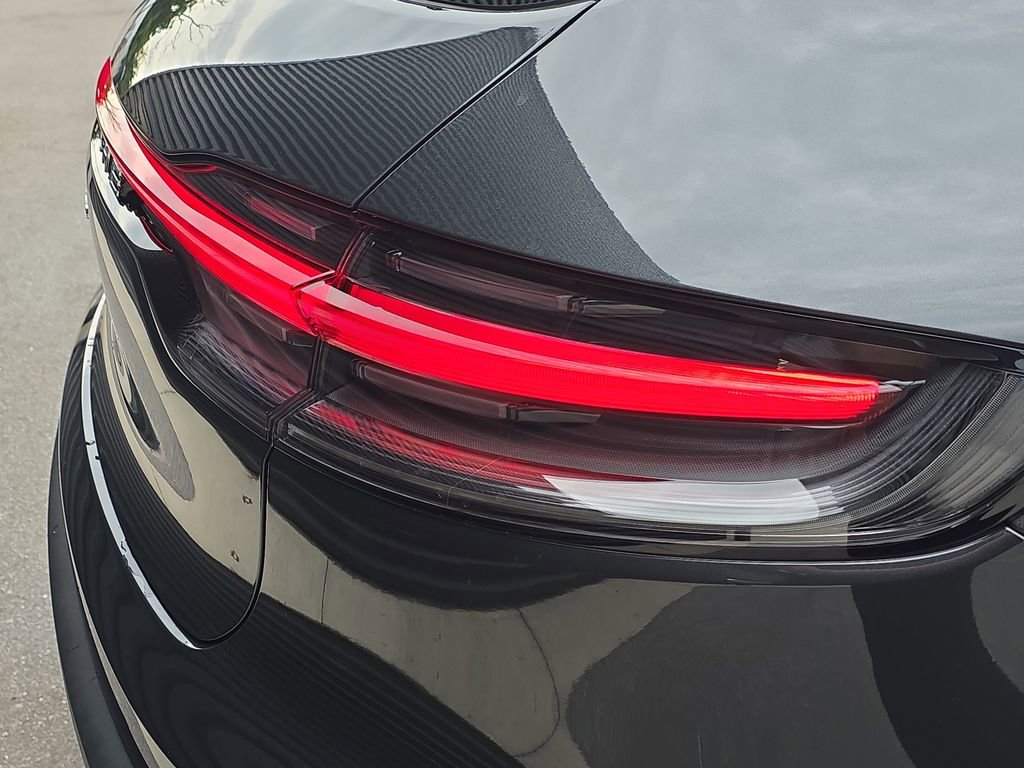 New 2026 Porsche Macan image 16