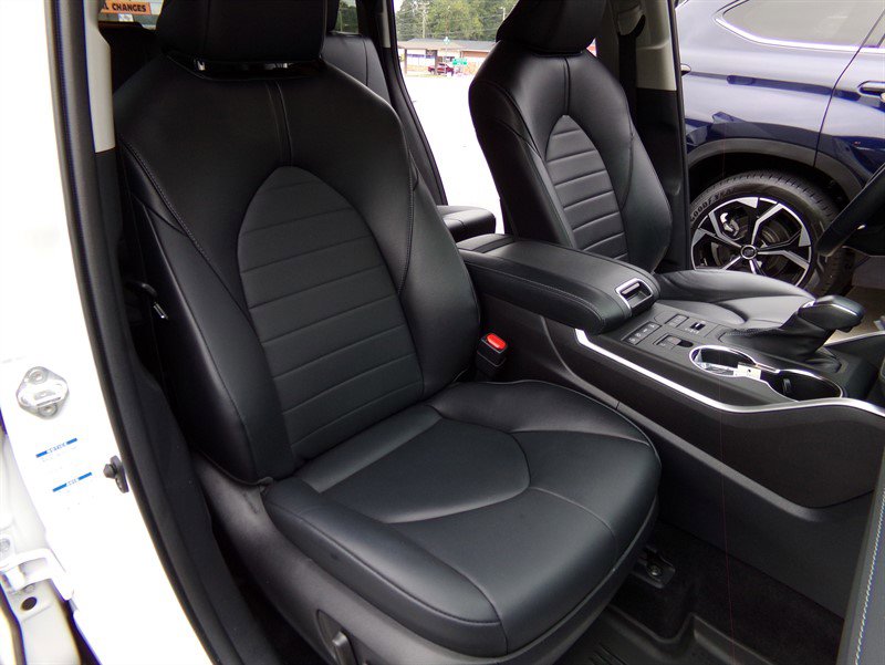 Used 2022 Toyota Highlander XLE image 22