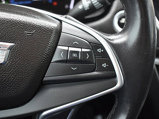 Used 2017 Cadillac XT5 Luxury w/ Driver Awareness Package image 38