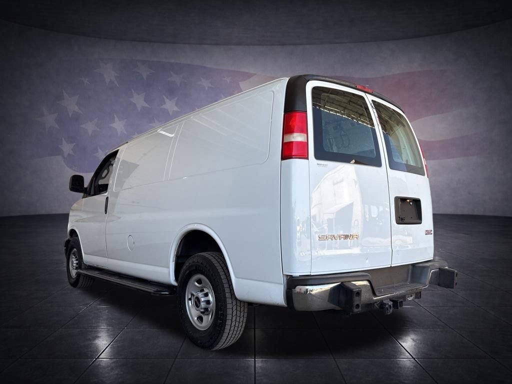 Used 2018 GMC Savana 2500 w/ Driver Convenience Package RWD image 3