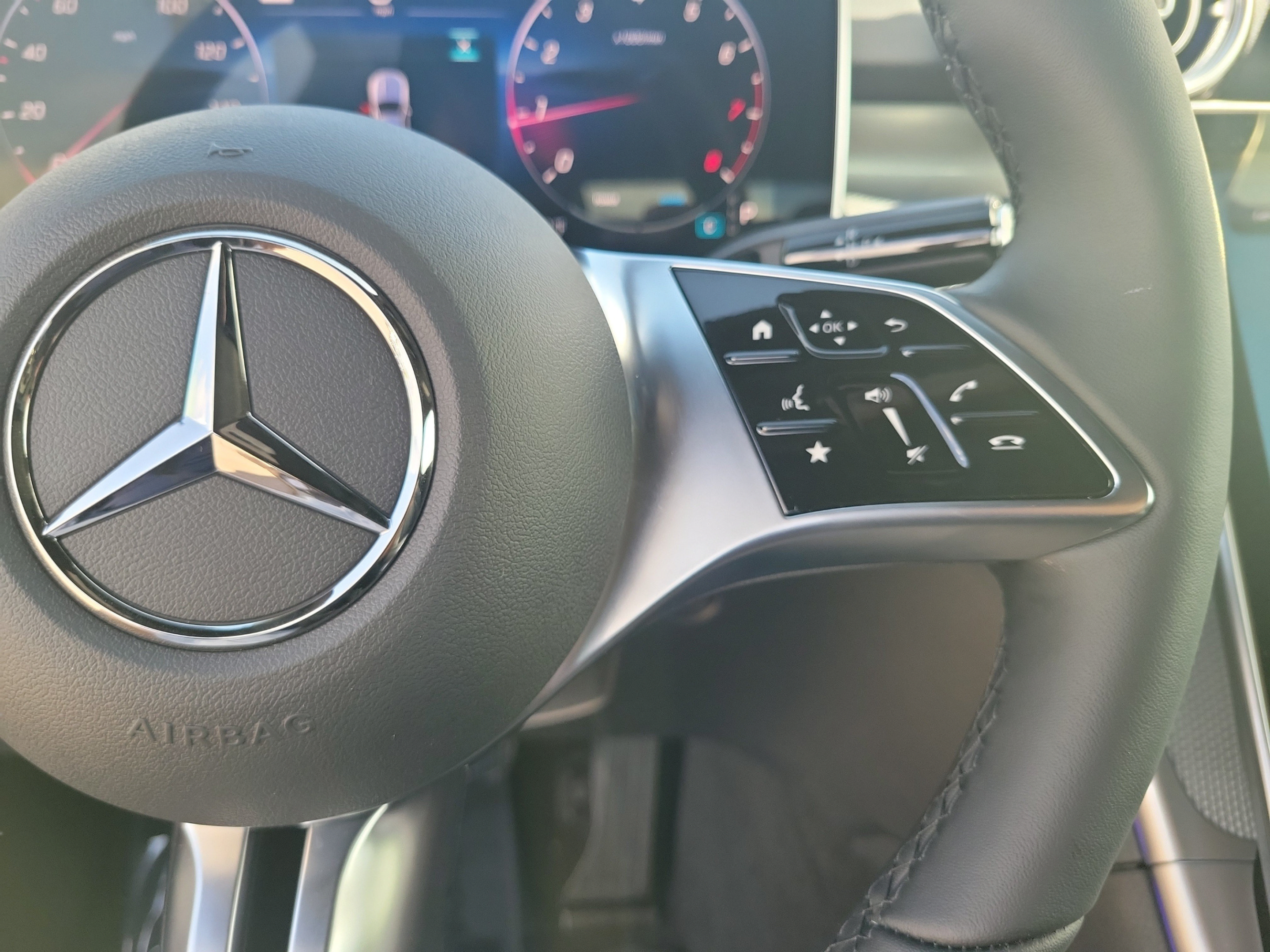 New 2026 Mercedes-Benz CLE 300 4MATIC Coupe image 21