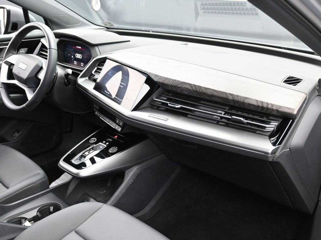 Used 2024 Audi Q4 e-tron Premium w/ Convenience Package image 32