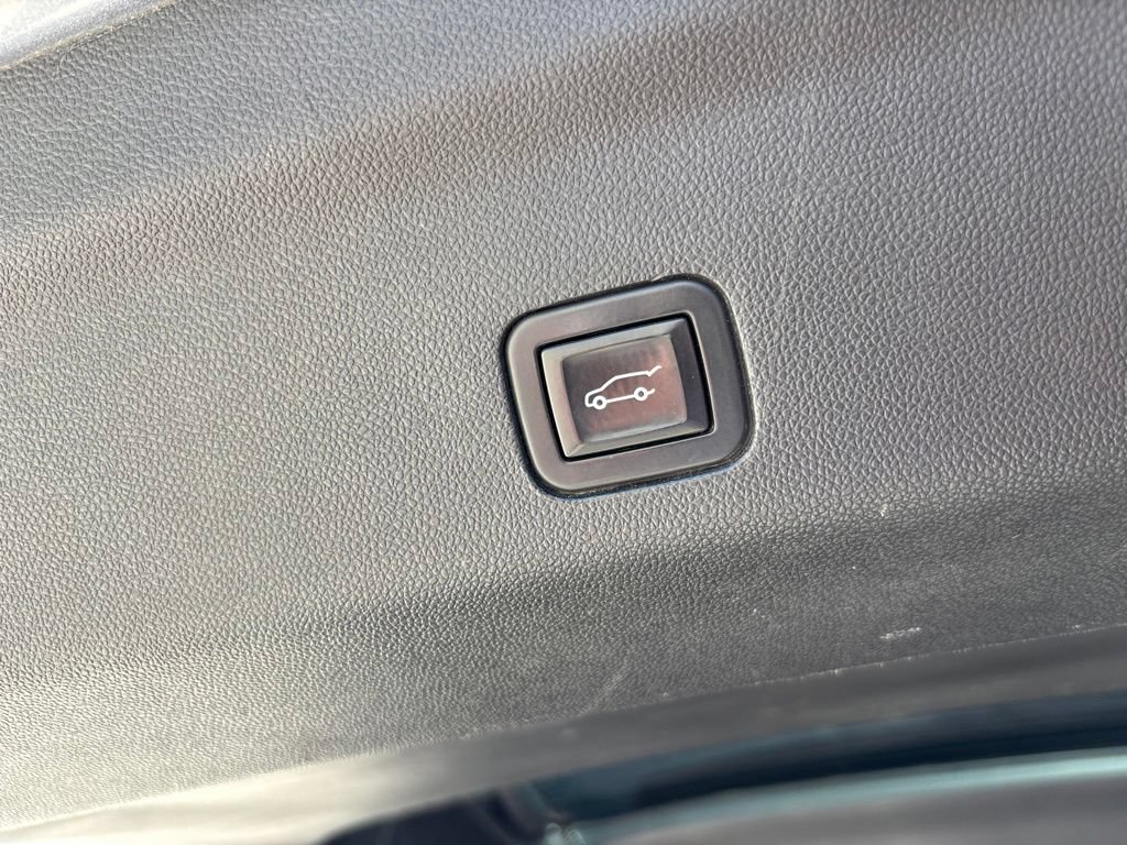 Used 2021 Chevrolet Tahoe RST AWD/4WD image 33