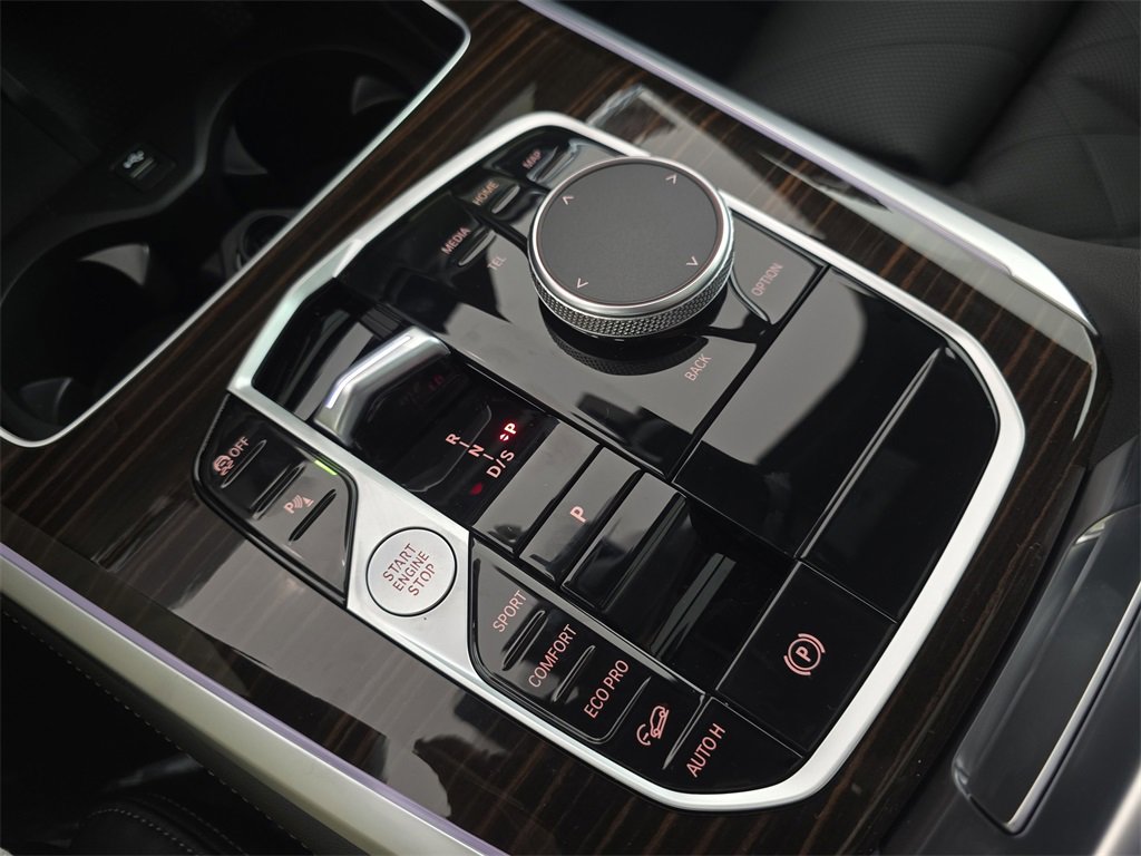 New 2026 BMW X5 xDrive40i w/ M Sport Package image 25