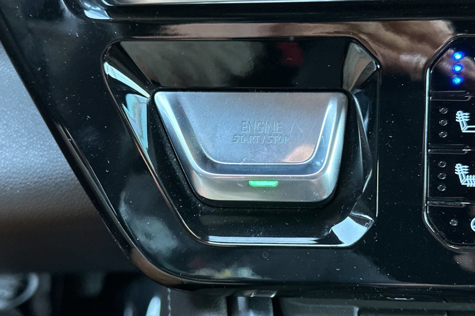 Certified 2023 GMC Sierra 1500 Denali AWD/4WD image 23