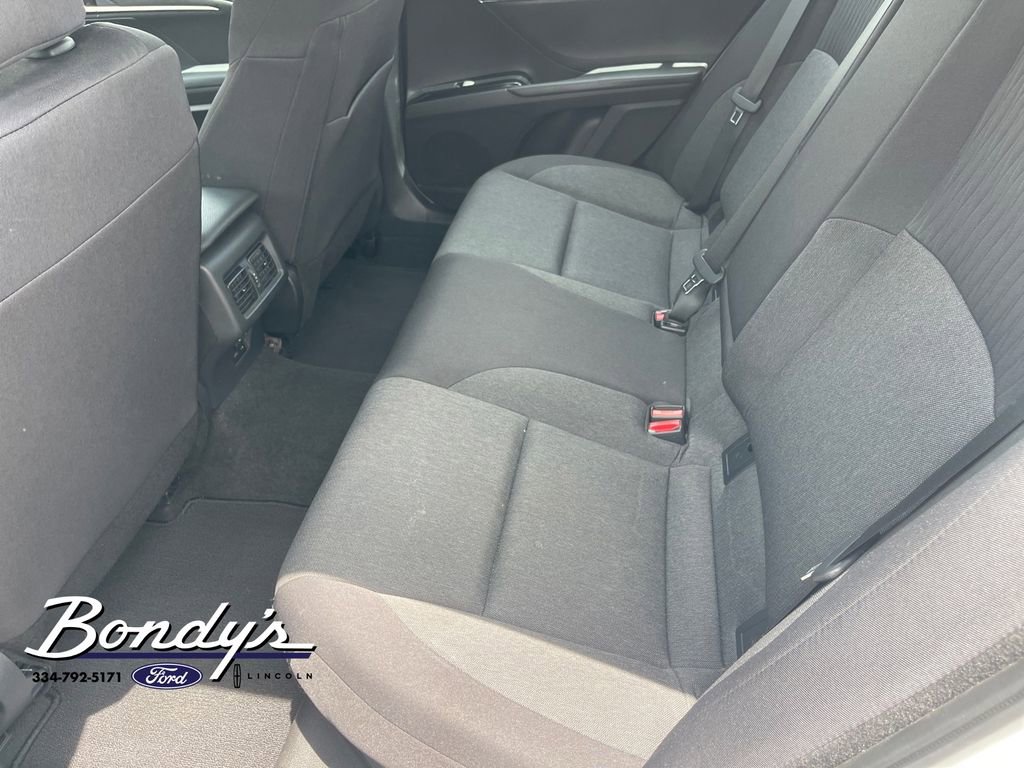 Used 2025 Toyota Camry LE FWD image 11