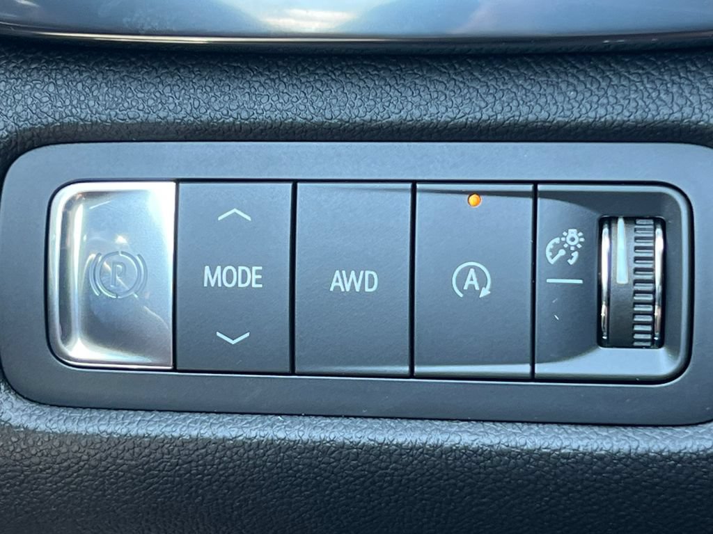 New 2026 GMC Acadia AT4 w/ Luxury Package AWD/4WD image 18