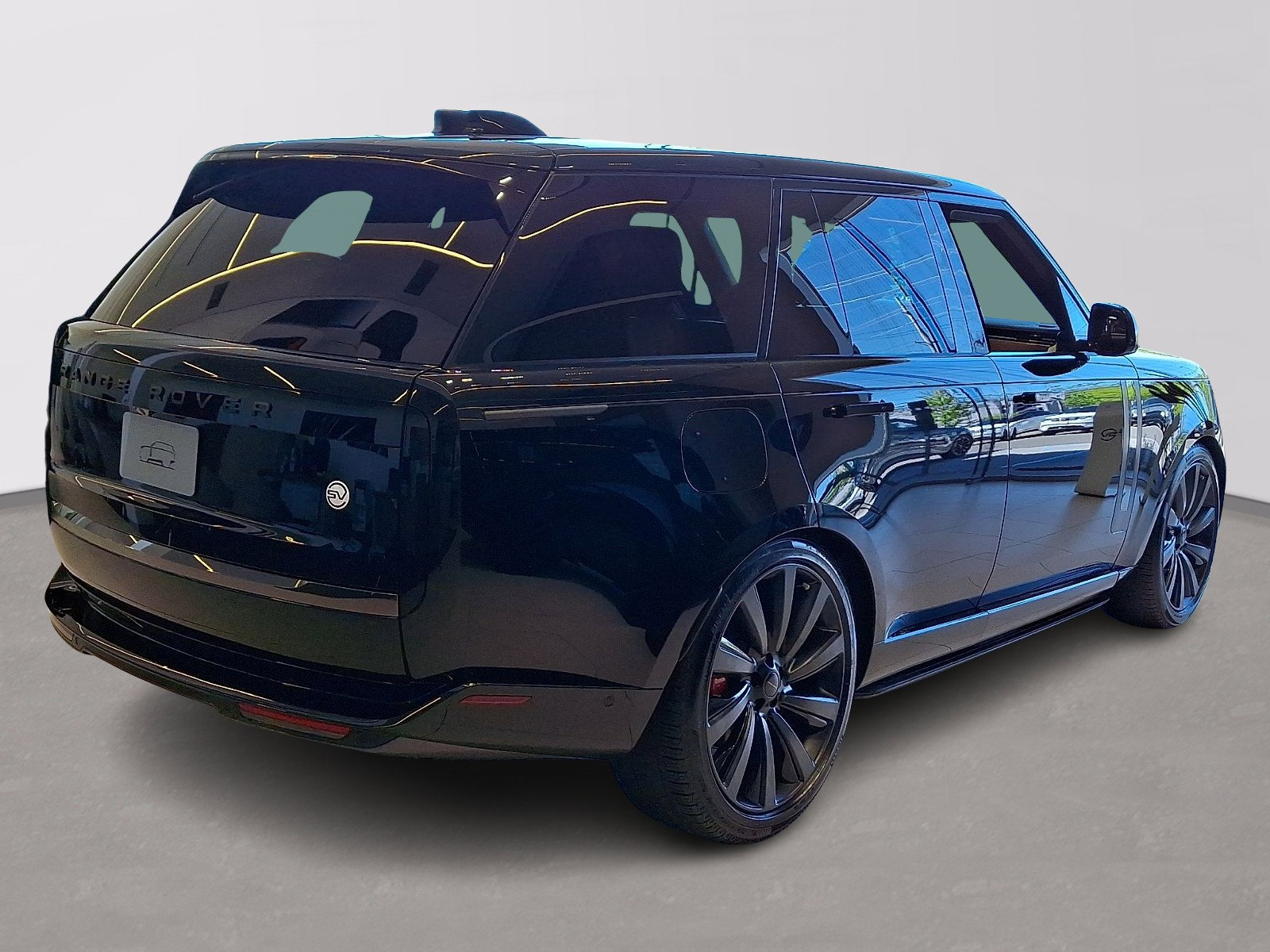 New 2026 Land Rover Range Rover SV AWD/4WD image 3