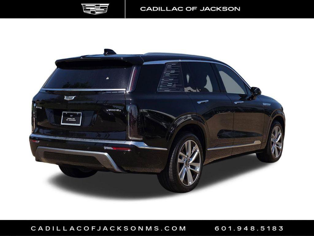 New 2026 Cadillac Vistiq Luxury w/ LPO, Floor Liner Package AWD/4WD image 4