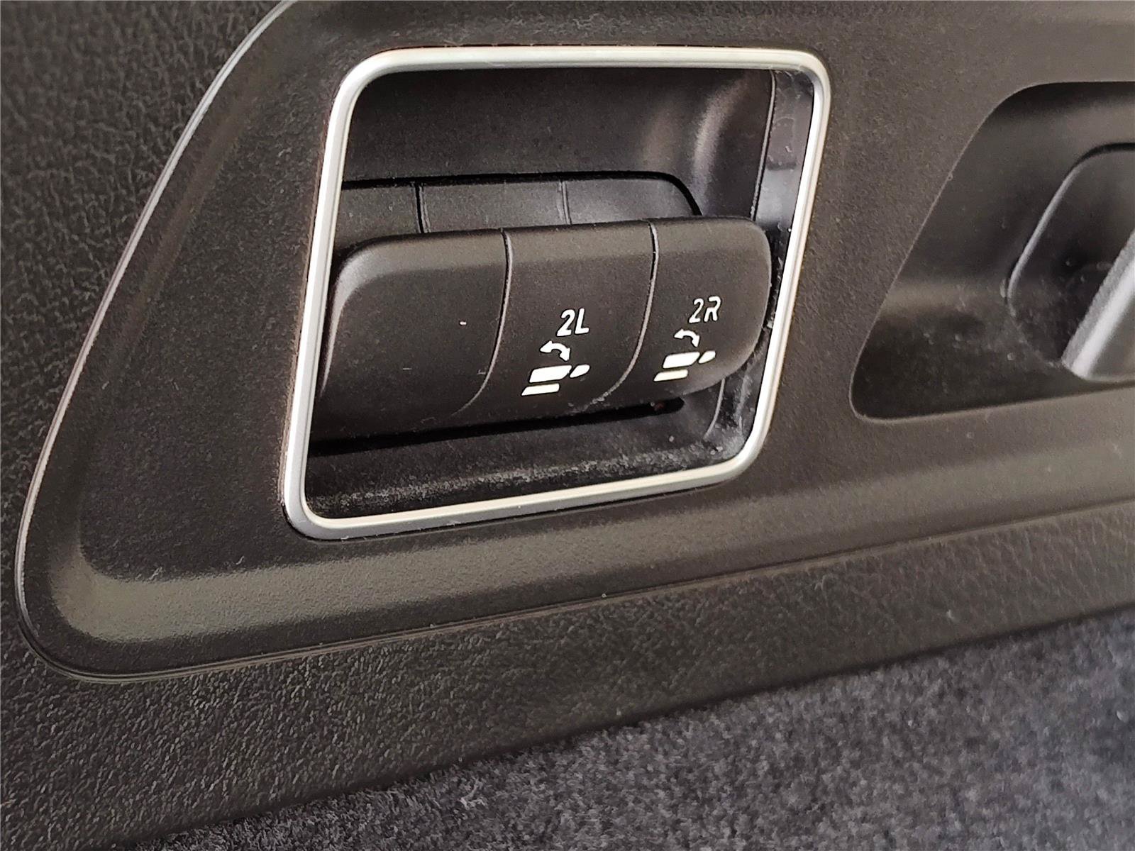 Used 2021 Mercedes-Benz GLS 450 4MATIC image 8