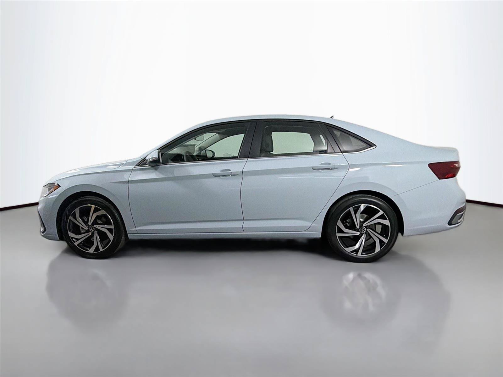 New 2026 Volkswagen Jetta SEL FWD image 8