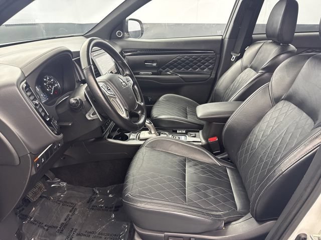 Used 2021 Mitsubishi Outlander GT AWD/4WD image 17