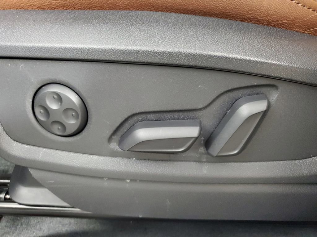 Used 2025 Audi Q5 2.0T Premium Plus image 21