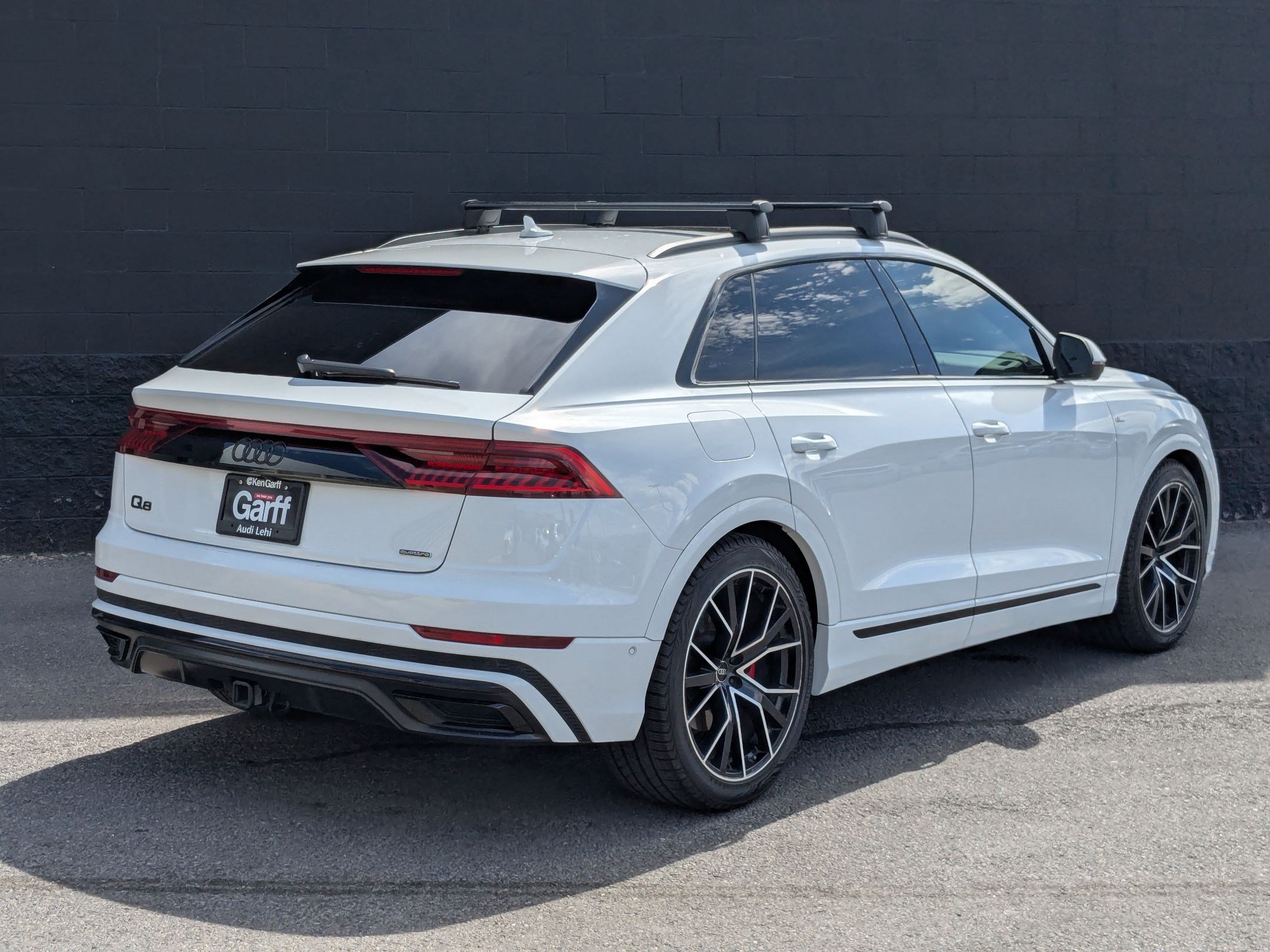 Used 2023 Audi Q8 Prestige w/ Prestige Package AWD/4WD image 3