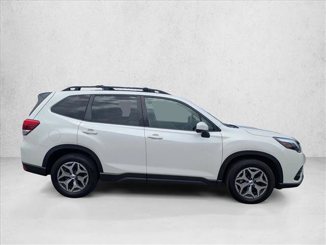 Used 2024 Subaru Forester Premium AWD/4WD image 4