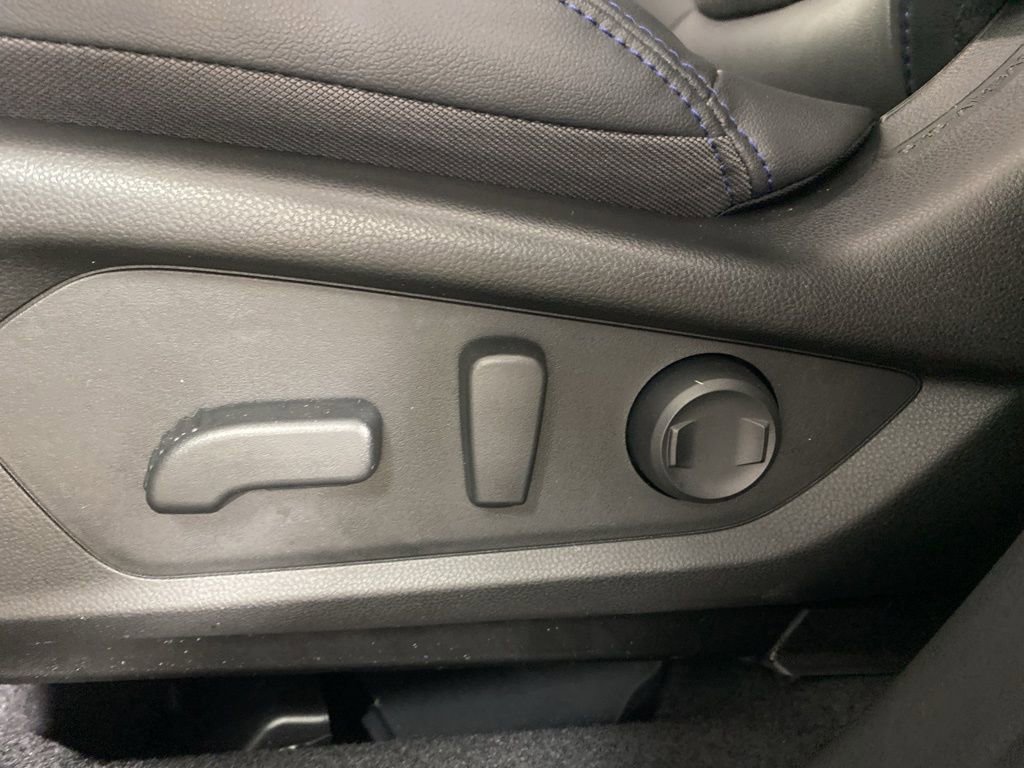 Used 2025 Subaru Forester Limited image 30