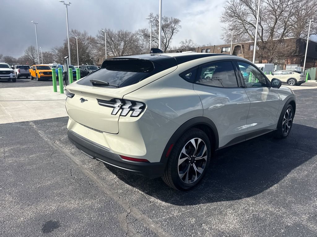 Used 2025 Ford Mustang Mach-E Select image 7