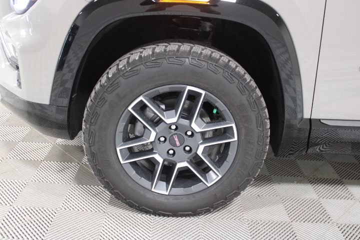 New 2026 GMC Terrain AT4 AWD/4WD image 41