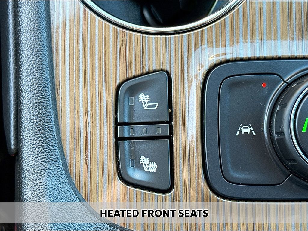 Used 2023 GMC Acadia SLE w/ Driver Convenience Package image 6