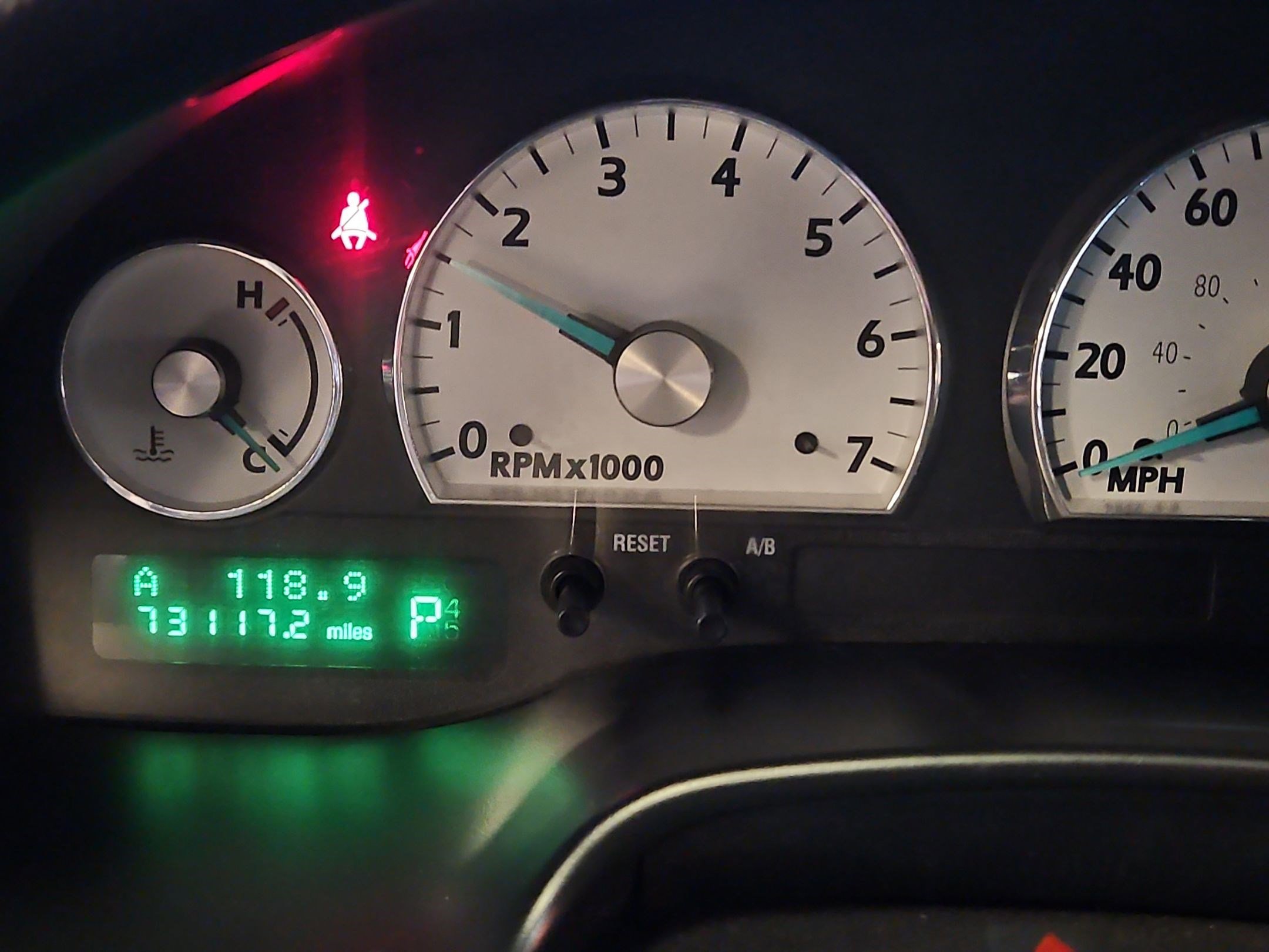 Used 2003 Ford Thunderbird image 23