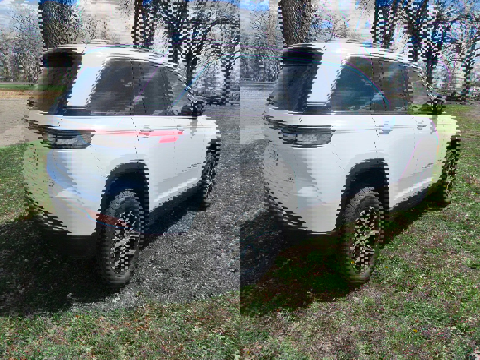 New 2025 Jeep Grand Cherokee Limited w/ Trailer Tow Package image 5