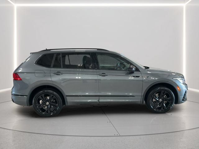 Certified 2024 Volkswagen Tiguan SE R-Line AWD/4WD image 7