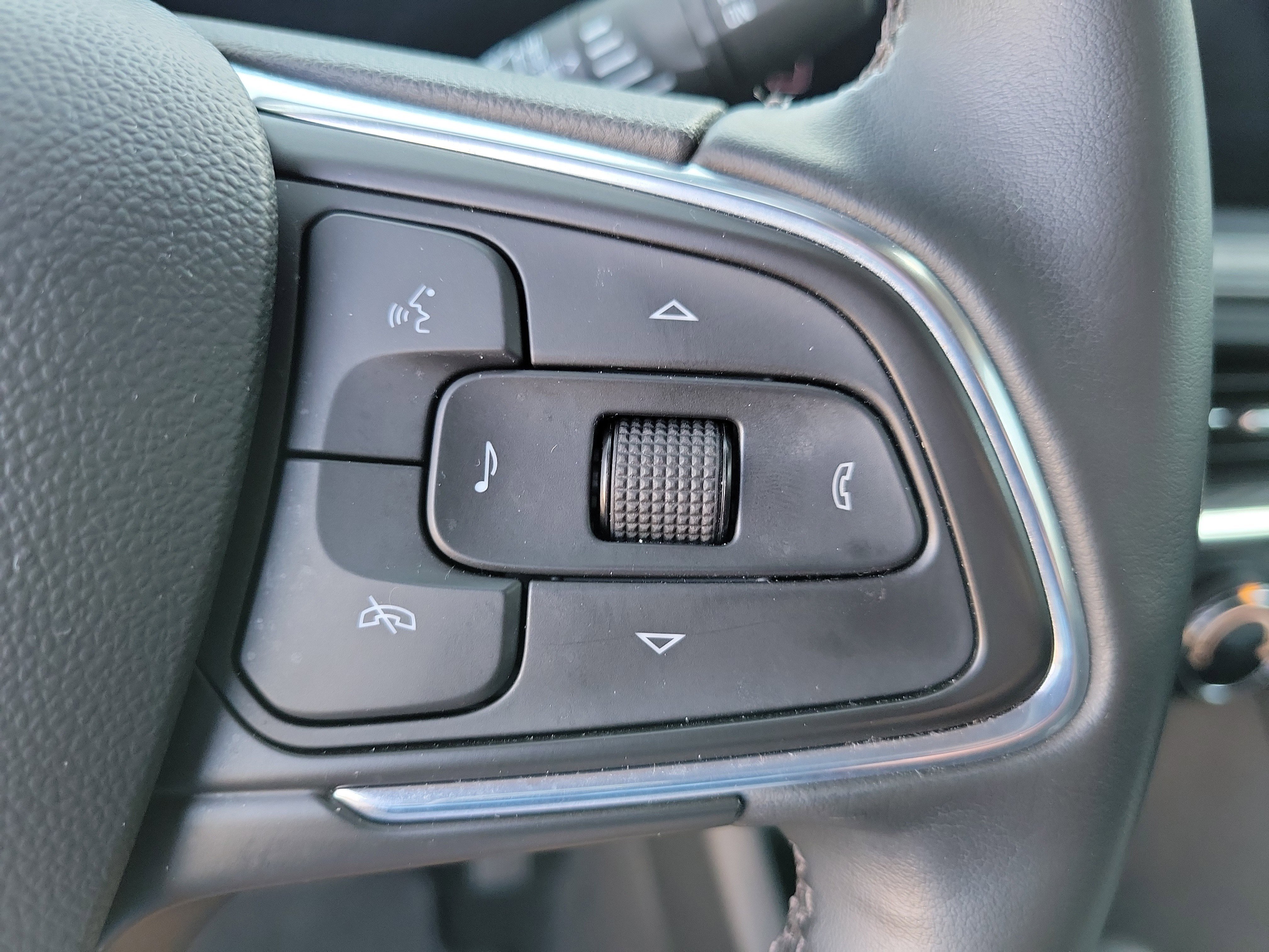 Used 2024 Buick Encore GX Sport Touring w/ Comfort Package FWD image 22