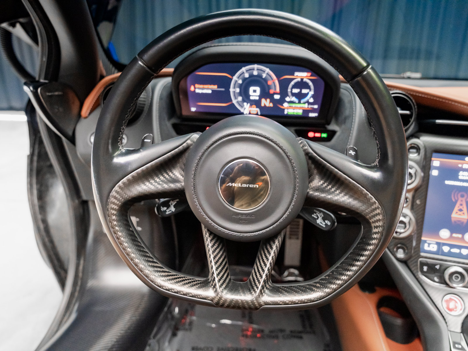 Used 2018 McLaren 720S Luxury RWD image 48