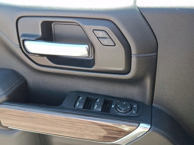 Used 2021 Chevrolet Silverado 2500 LT w/ Convenience Package image 21