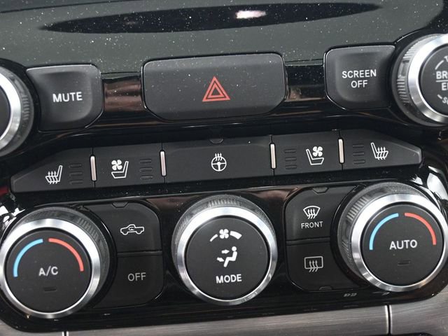 Used 2022 RAM 1500 Limited w/ Body Color Bumper Group image 32