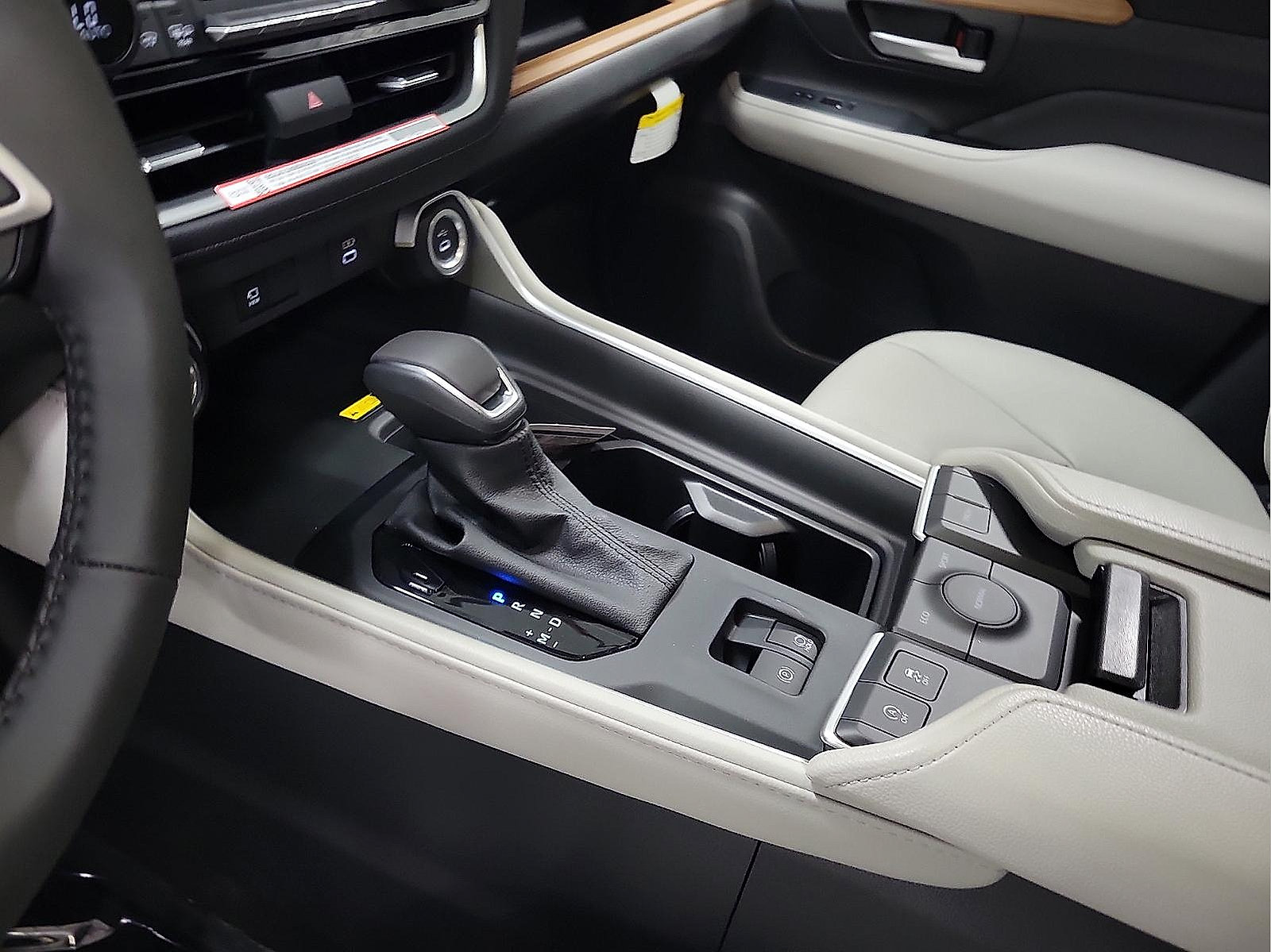 New 2026 Toyota Grand Highlander FWD image 11
