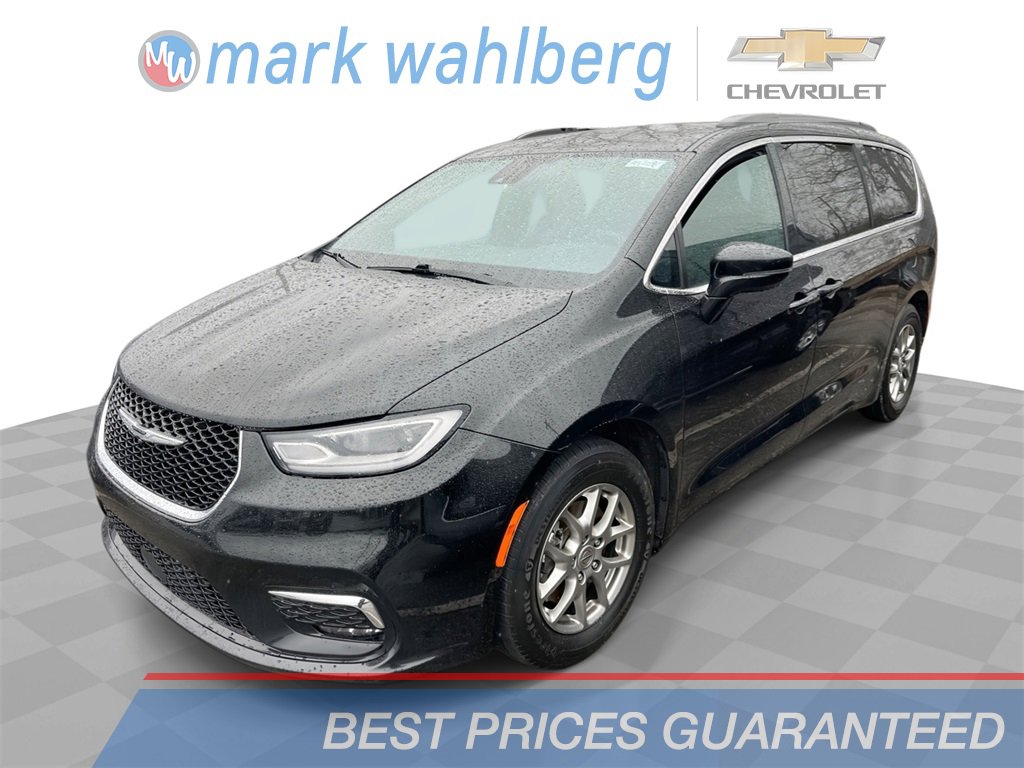 Used 2022 Chrysler Pacifica Touring