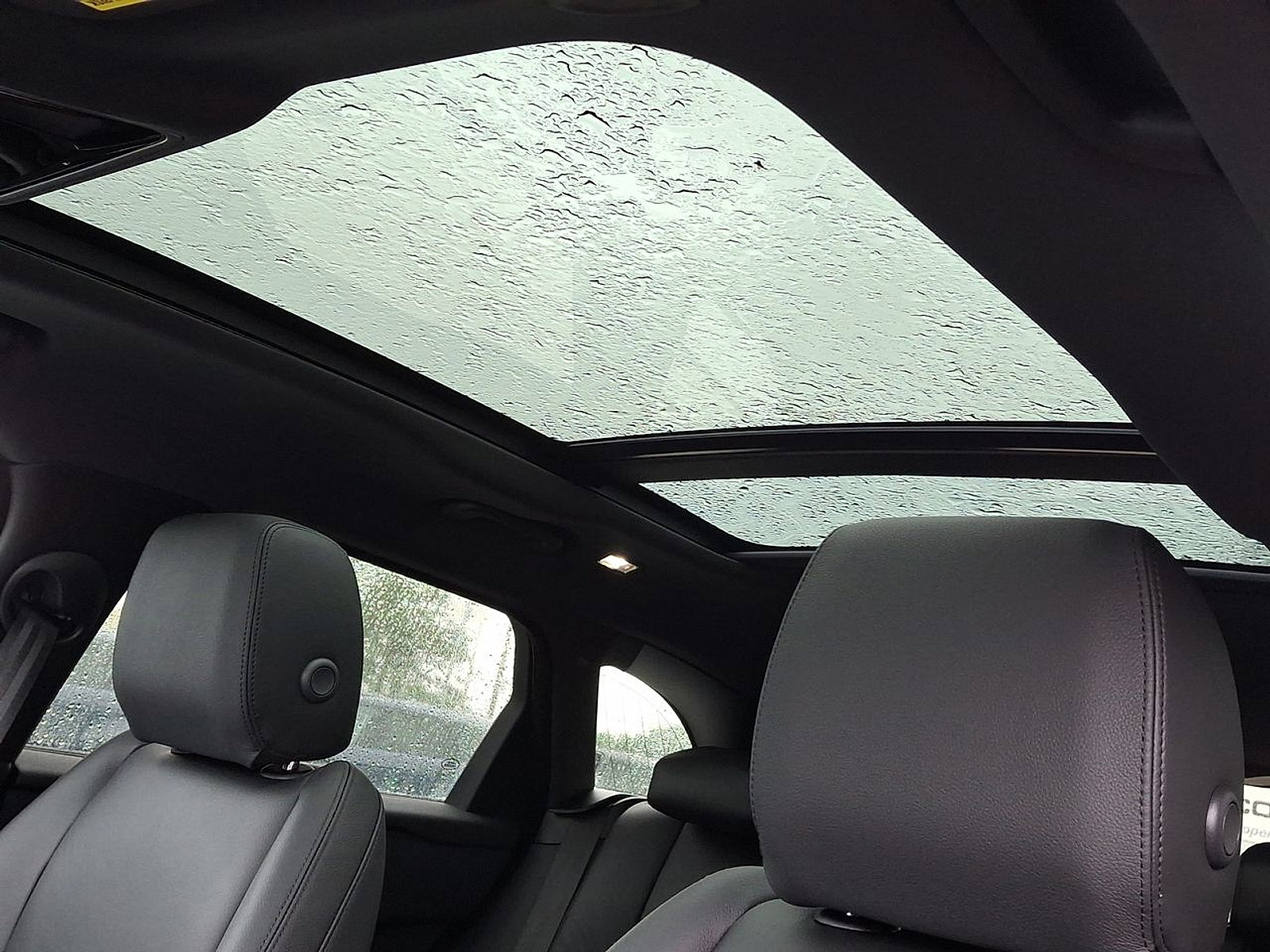 New 2026 Land Rover Range Rover Velar S image 26