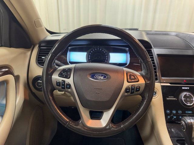 Used 2013 Ford Taurus Limited FWD image 19