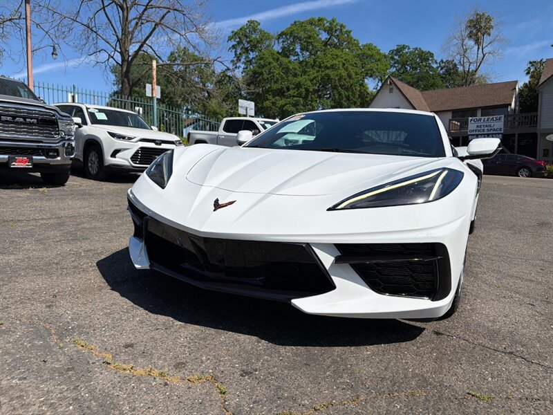 Used 2021 Chevrolet Corvette Stingray Coupe w/ 1LT RWD image 3
