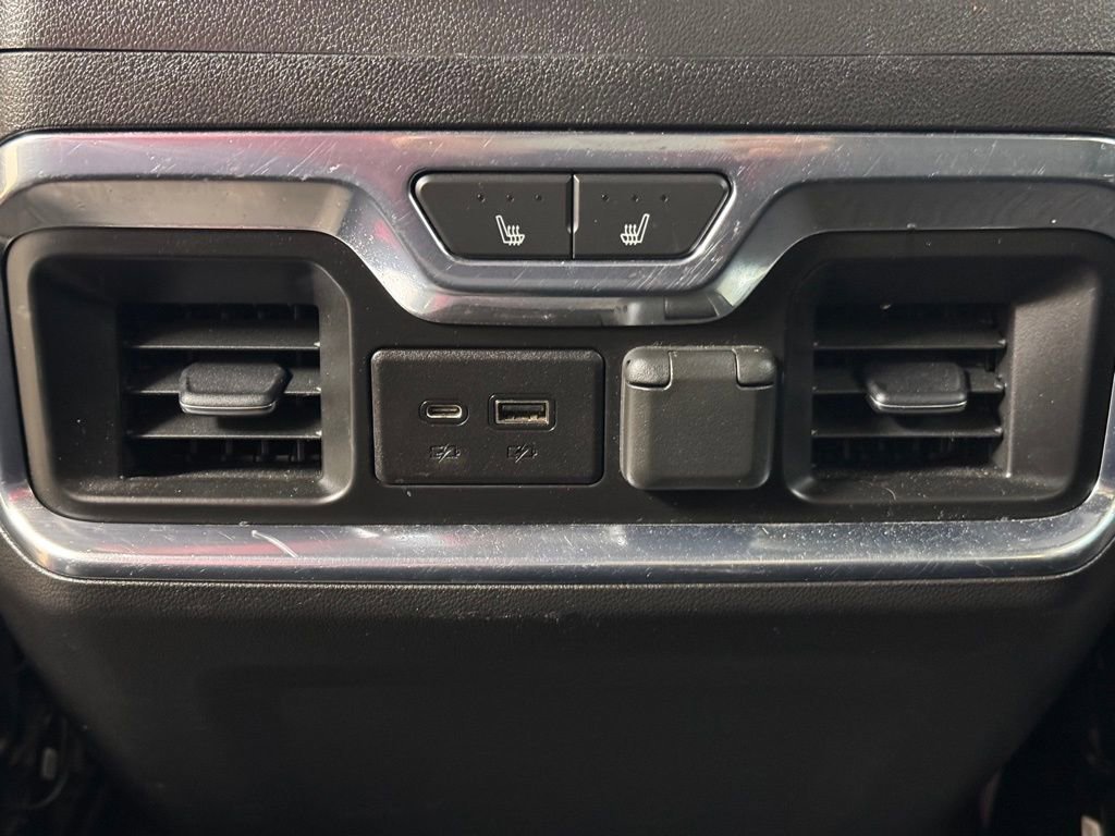 Used 2021 GMC Sierra 3500 Denali w/ Denali Ultimate Package image 19