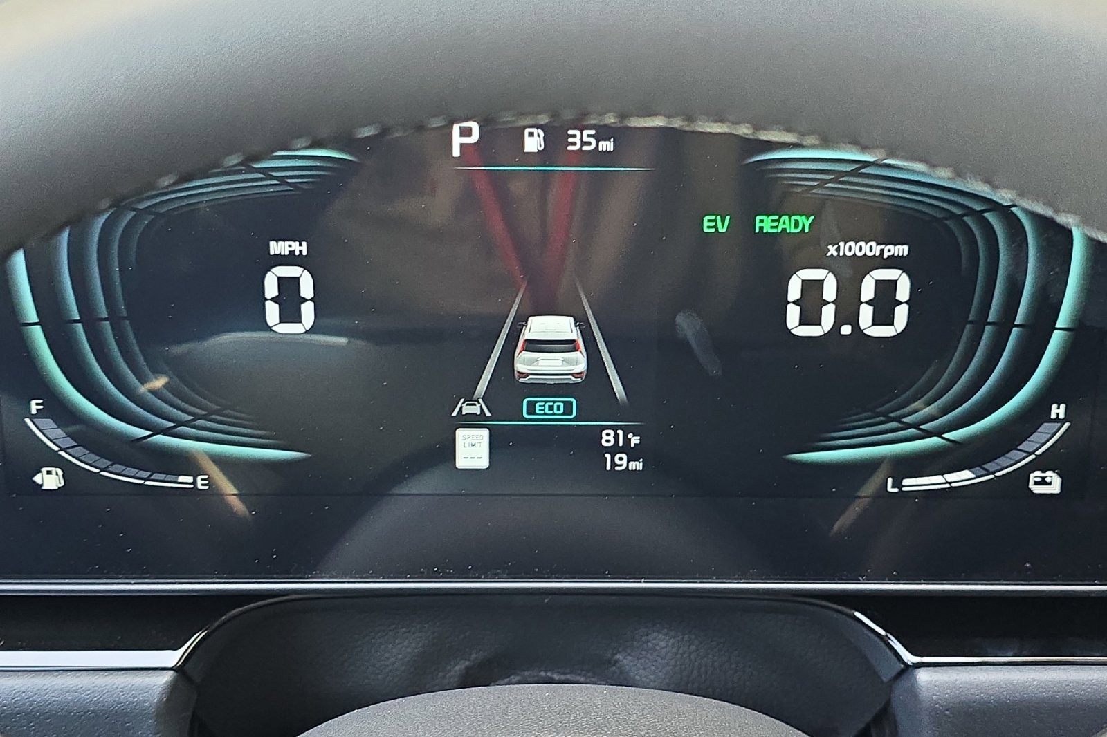 New 2025 Kia Niro EX image 21