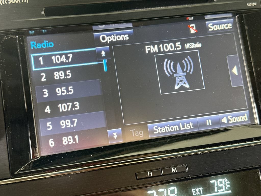 Used 2017 Toyota Avalon Touring FWD image 31