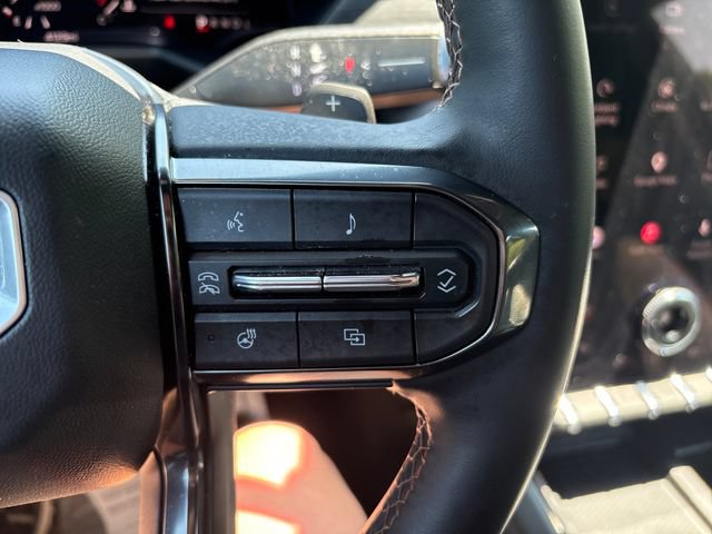 Used 2026 GMC Acadia AT4 AWD/4WD image 12