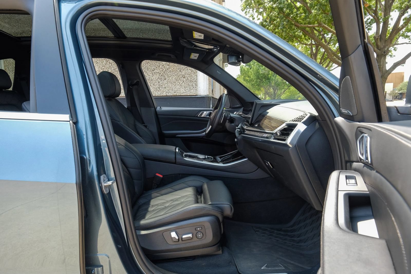 Used 2024 BMW X5 sDrive40i w/ Premium Package RWD image 39