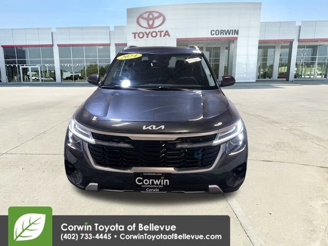 Used 2024 Kia Seltos EX image 3