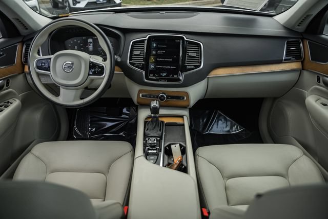 Used 2021 Volvo XC90 T6 Momentum w/ Advanced Package AWD/4WD image 21