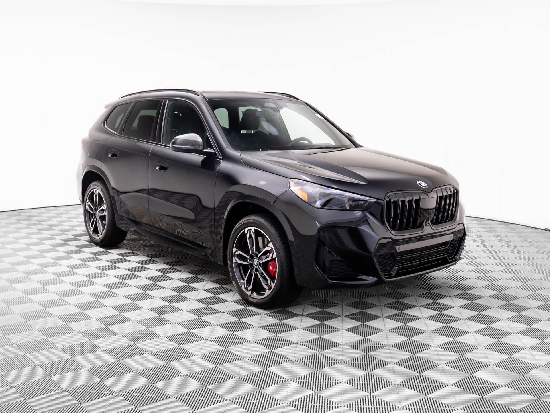 Certified 2025 BMW X1 xDrive28i w/ Technology Package image 8