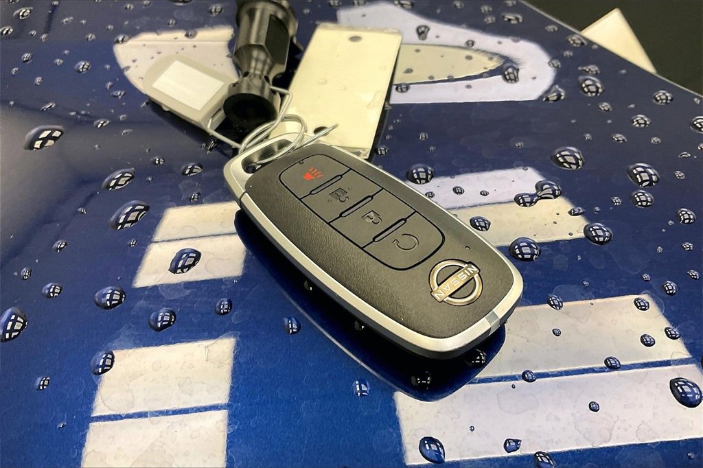 Certified 2024 Nissan Pathfinder SV image 9